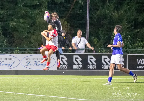 FC De Bilt - so Soest (1-1) – foto 14 van 16