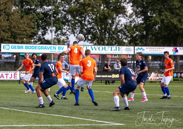 sv Nieuwkoop - sv Parkhout (3-1 Bekerwedstrijd) – foto 6 van 109
