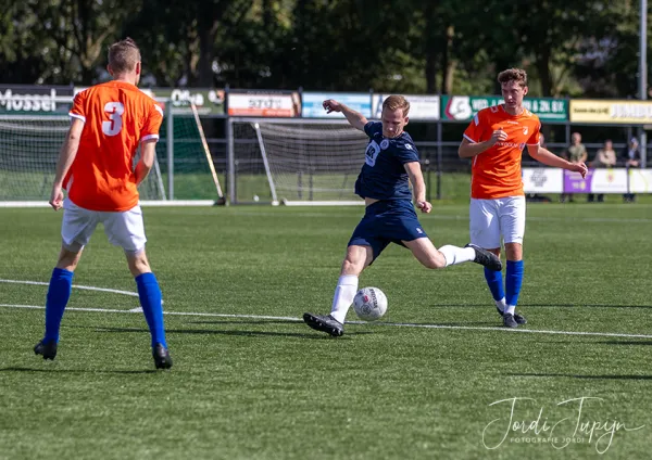 sv Nieuwkoop - sv Parkhout (3-1 Bekerwedstrijd) – foto 19 van 109