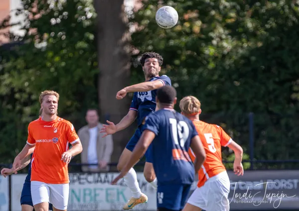 sv Nieuwkoop - sv Parkhout (3-1 Bekerwedstrijd) – foto 94 van 109