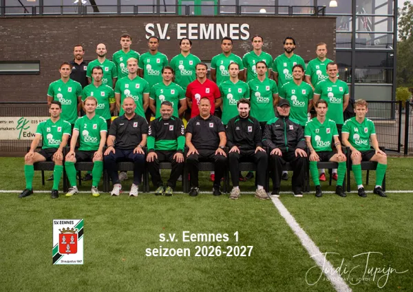 Teamfoto seizoen 2026-2027 – foto 1 van 2