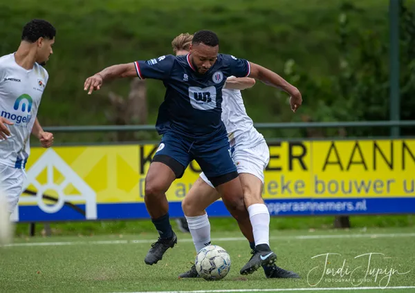 Fc Breukelen - sv Parkhout (4-2) – foto 43 van 95