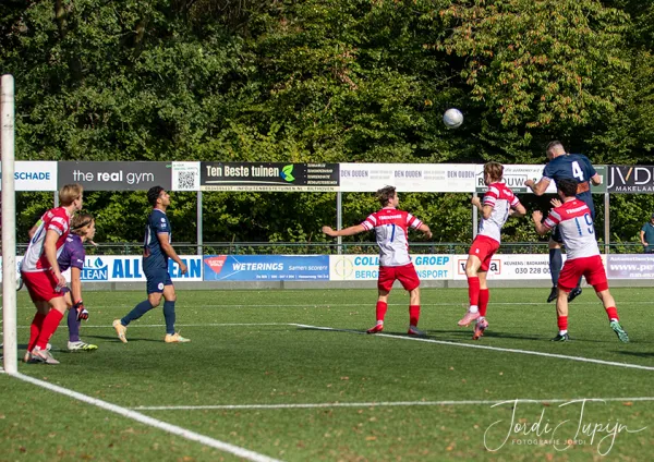 FC De Bilt - sv Parkhout (2-4) – foto 7 van 102