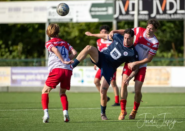 FC De Bilt - sv Parkhout (2-4) – sportfotografie door Fotografie Jordi